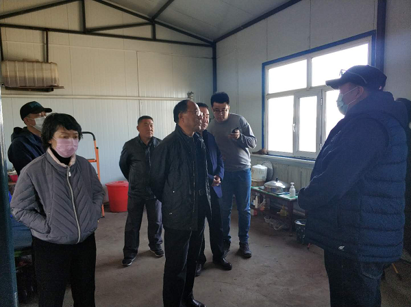 旗委书记赵玉林深入巴音塔拉嘎查调研脱贫攻坚工作