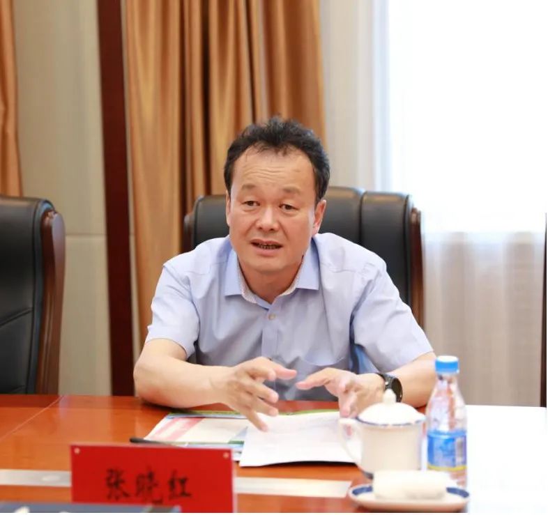 自治区检察院党组副书记副检察长简小文一行到鄂温克族自治旗检察院